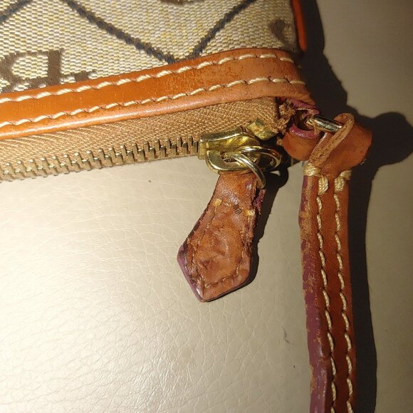 Dooney Bourke Monogram Wristlet Beige Brown Leather Trim Canvas Small Purse - Picture 4 of 9